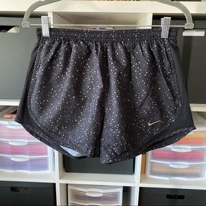 Nike Dri Fit Shorts size Medium